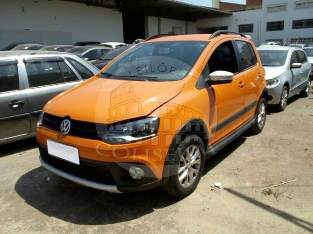 LOTE 038 - Volkswagen CrossFox 1.6 16v MSI 2015