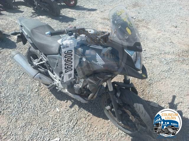 LOTE 005 - HONDA CB 500X 2015 