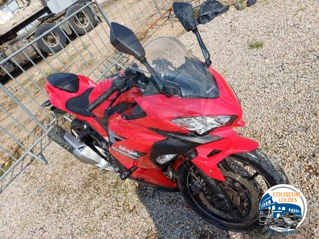 LOTE 009 - KAWASAKI NINJA 400 2021