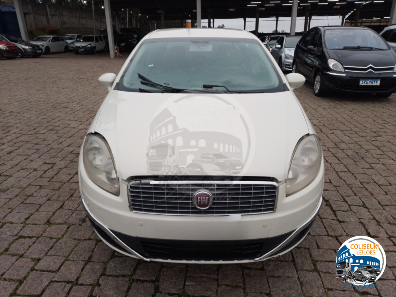 LOTE 001 - LINEA ESSENCE 1.8 FLEX 2015