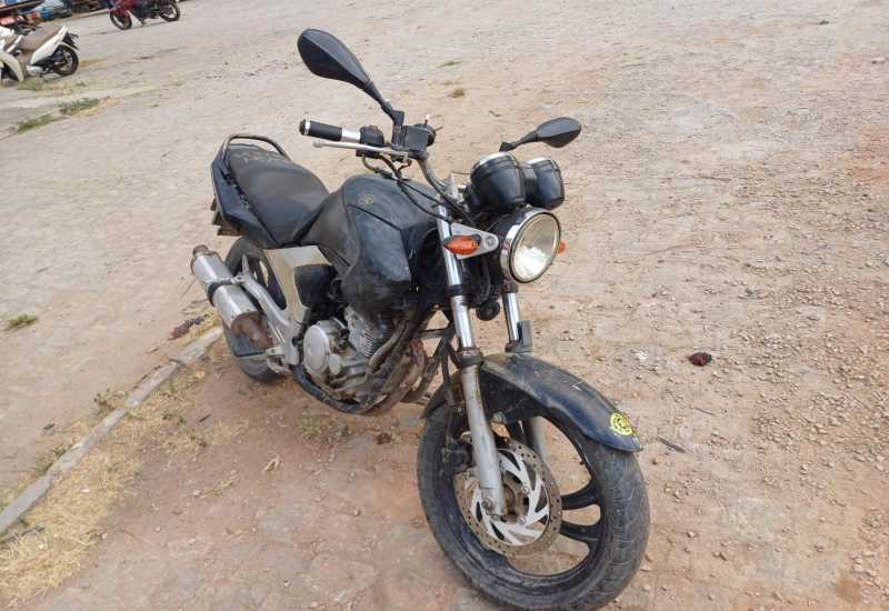 LOTE 002 -  Fazer YS 250 2006