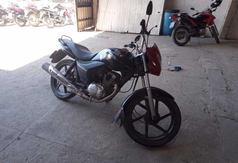 LOTE 011 - HONDA CG 150 TITAN MIX ESD 2011