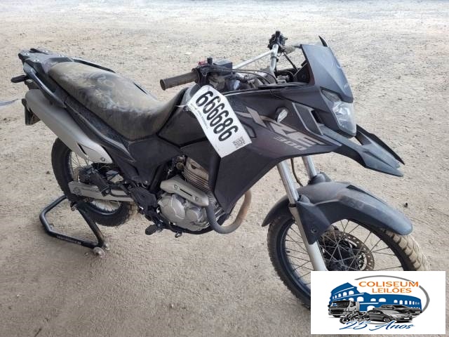 LOTE 002 - XRE 300 ABS 2020