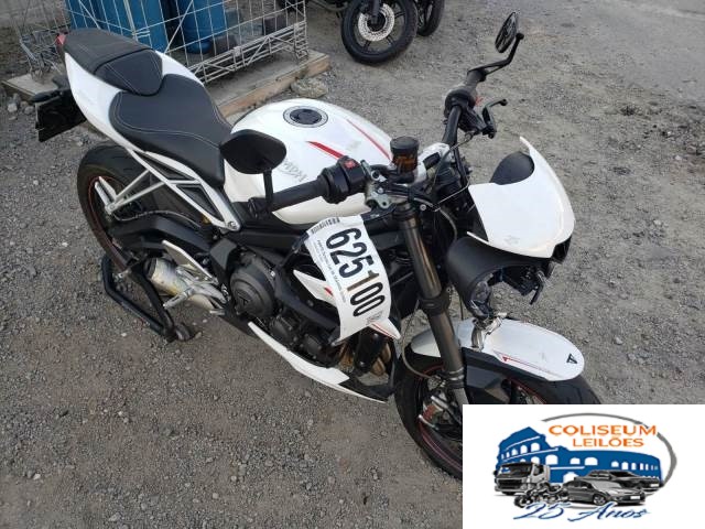 LOTE 020 - STREET TRIPLE 765 RS 2020