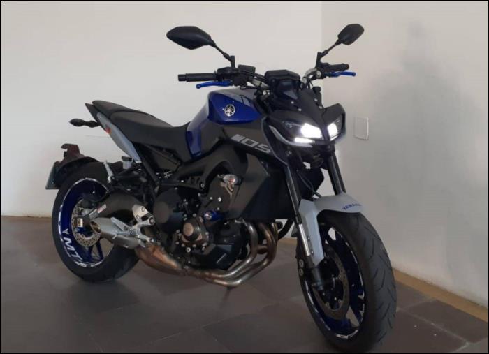 LOTE 005 - YAMAHA MT-09 2021