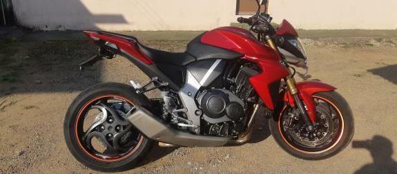 LOTE 009 - HONDA CB 1000 R 2013