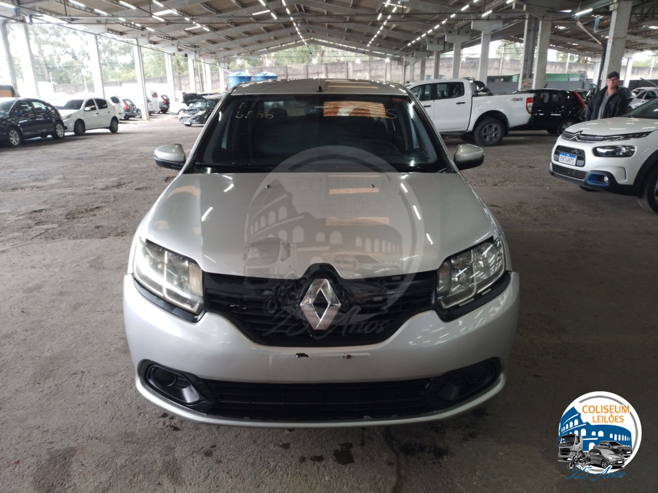 LOTE 020 - LOGAN EXPR 10 FLEX 2020